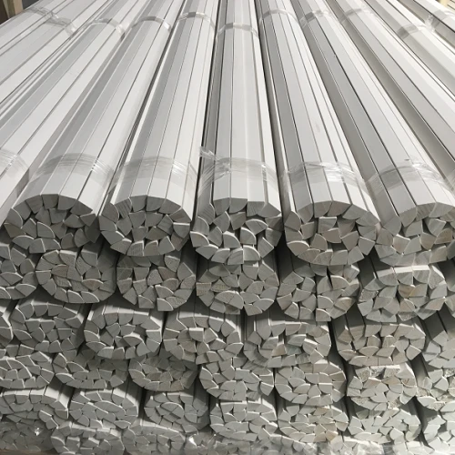 Vietnam White Primed Base Shoe Molding