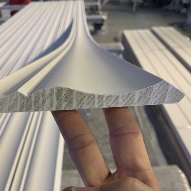 Moisture Resistant White Primed Wooden Crown Mouldings For Decoration